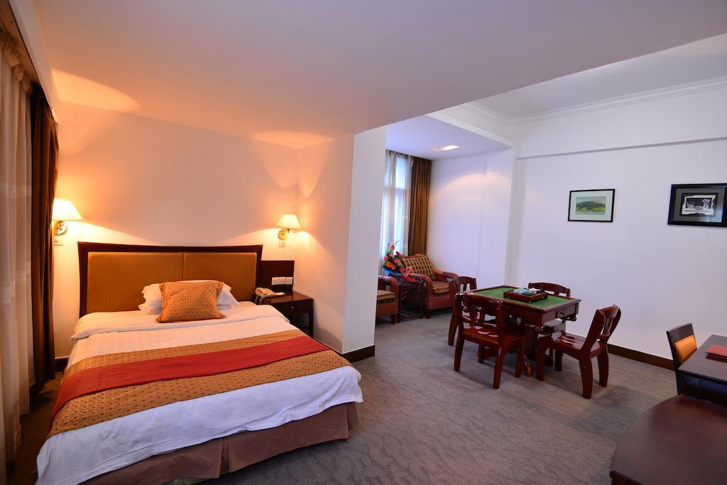 Baodao Exhibition Center Hotel Wuyishan  Cameră foto