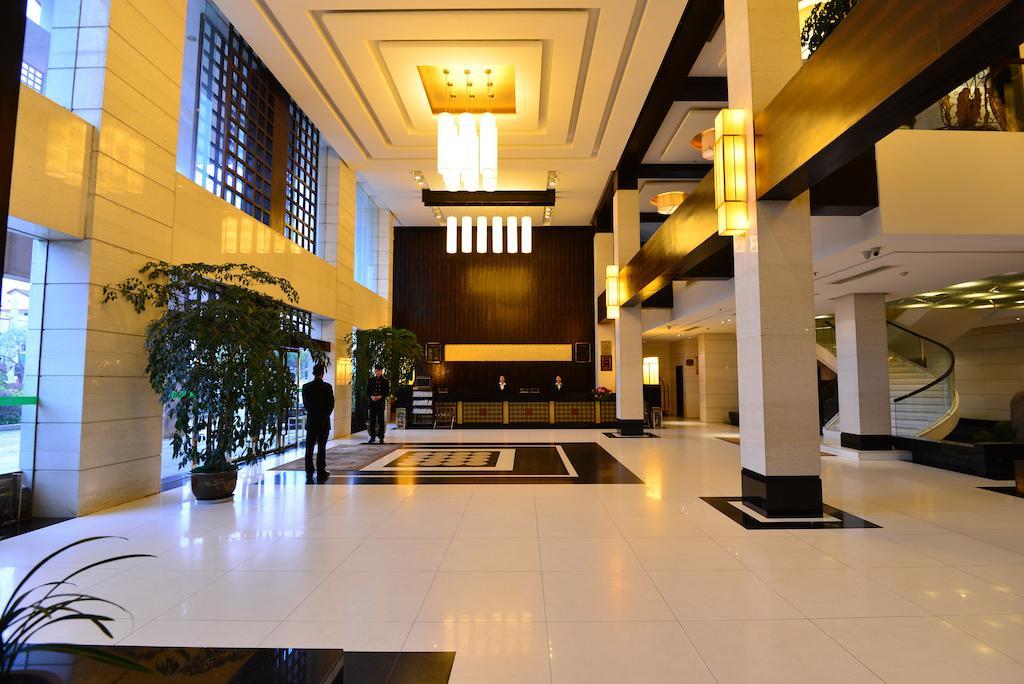 Baodao Exhibition Center Hotel Wuyishan  Exterior foto