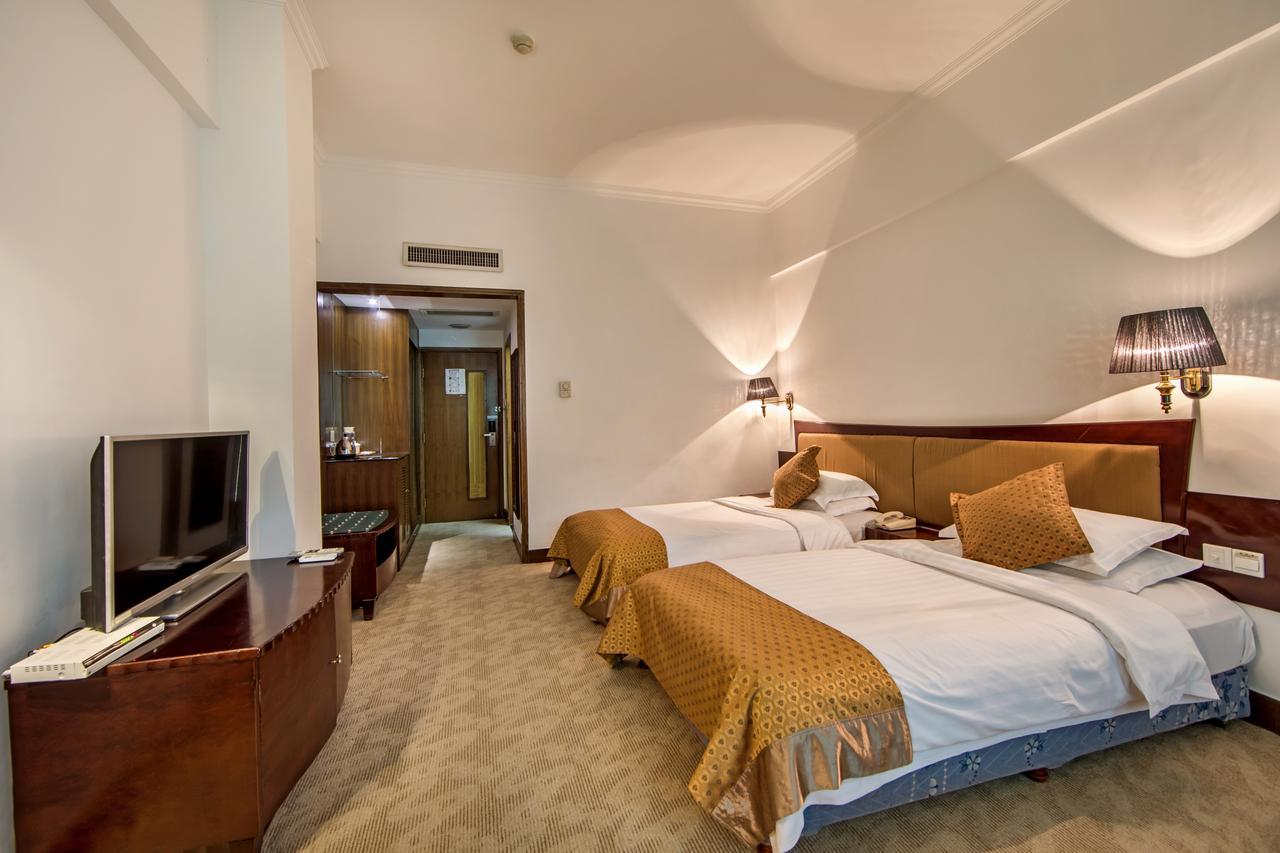 Baodao Exhibition Center Hotel Wuyishan  Exterior foto